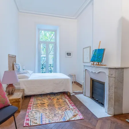 Maison Questel Yourhosthelper نيم