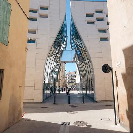 Maison Questel Yourhosthelper نيم
